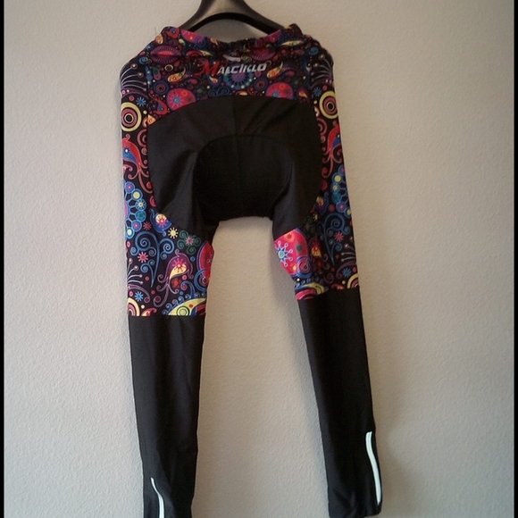 Malciklo Suits - Picture 4 of 4